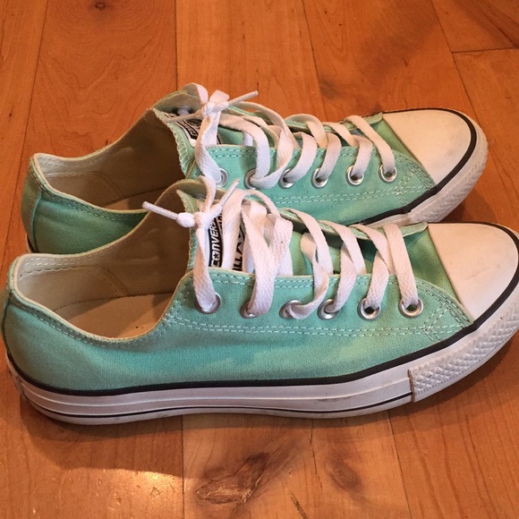 Shoes, converse - Picture 2 of 5